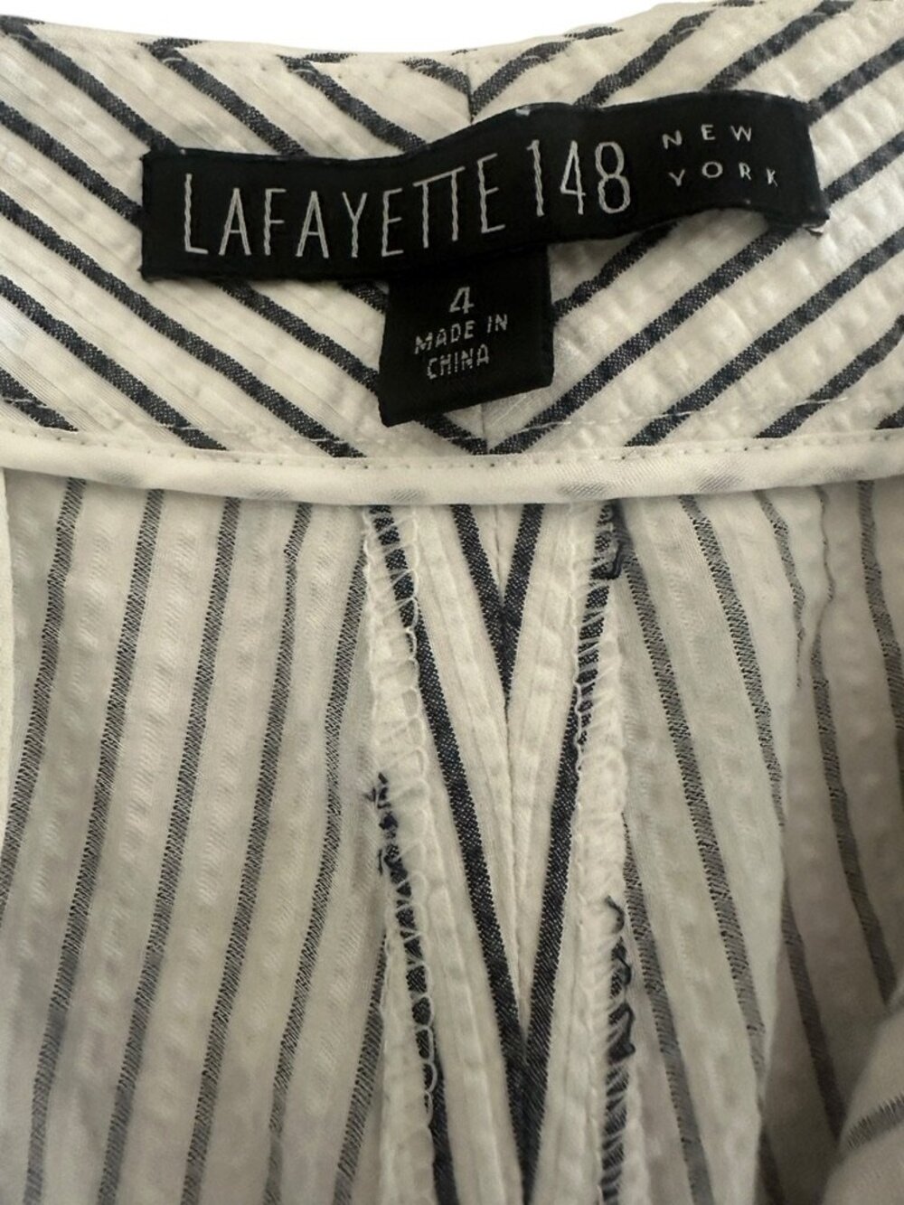 Lafayette 148 New York Striped Seersucker Pants Size 4, EUC - Picture 3 of 6